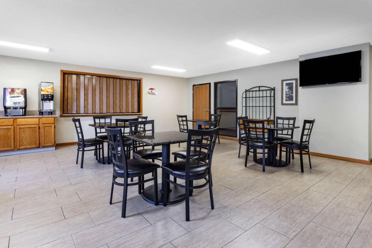Super 8 By Wyndham La Crosse Ξενοδοχείο Εξωτερικό φωτογραφία