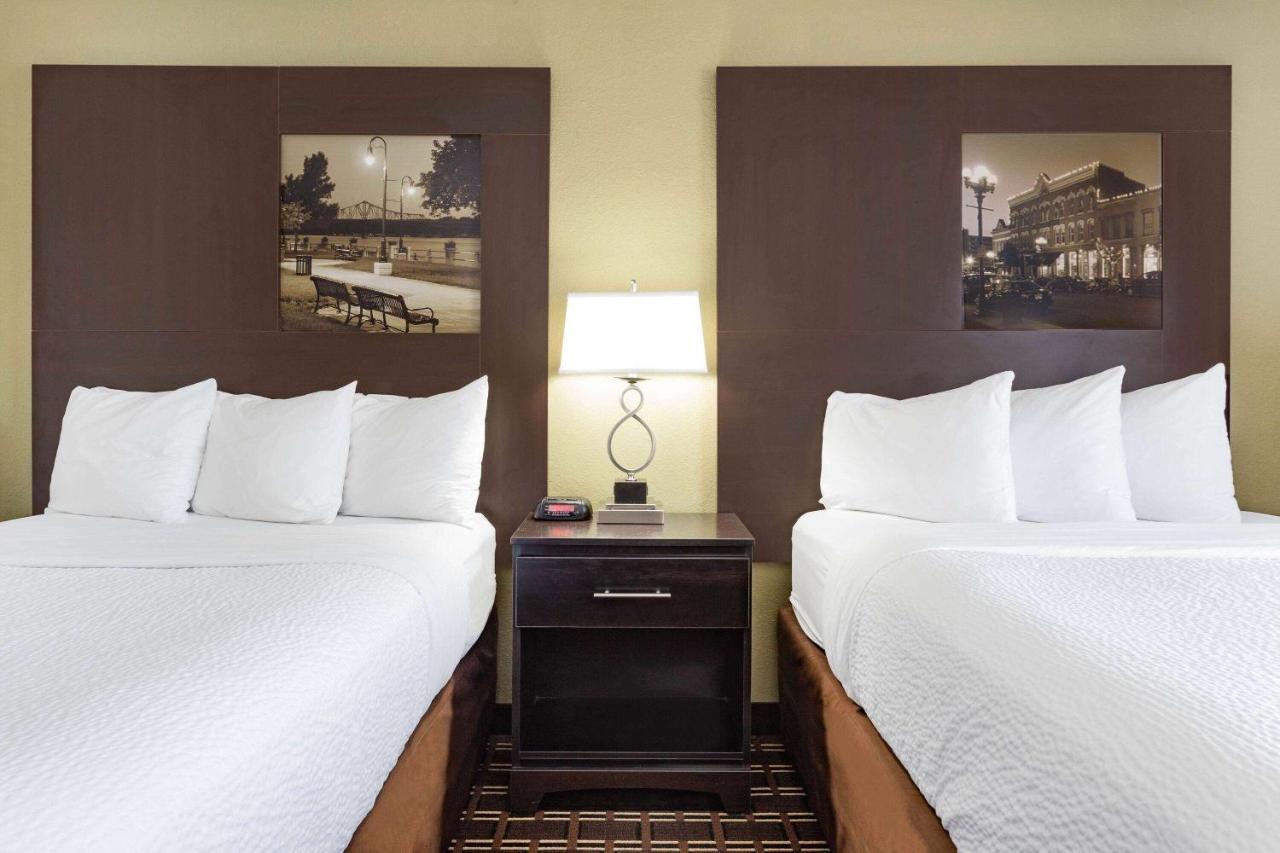 Super 8 By Wyndham La Crosse Ξενοδοχείο Εξωτερικό φωτογραφία